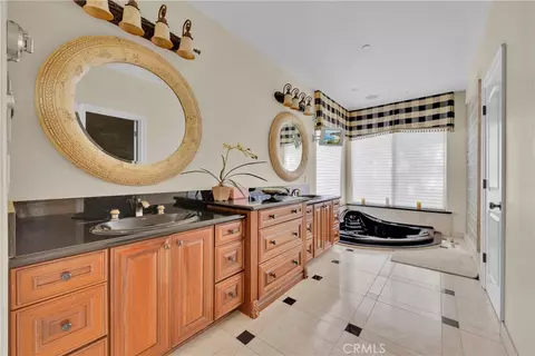 Bath - 3013 Olive Hl, Fallbrook, CA 92028 photo 1 of 9