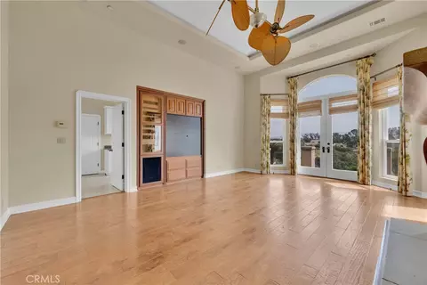 Living - 3013 Olive Hl, Fallbrook, CA 92028 photo 5 of 10