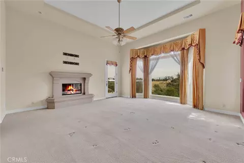 Living - 3013 Olive Hl, Fallbrook, CA 92028 photo 8 of 10