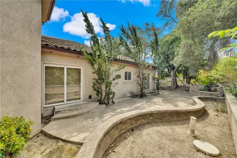 Exterior - 3013 Olive Hl, Fallbrook, CA 92028 photo 10 of 14