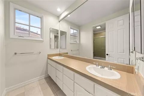 Bath - 5 Chester, Irvine, CA 92603 photo 5 of 7
