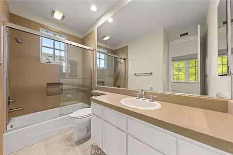 Bath - 5 Chester, Irvine, CA 92603 photo 6 of 7
