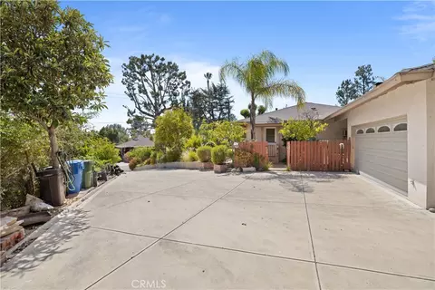Exterior - 11246 Denivelle, Tujunga, CA 91042 photo 2 of 17