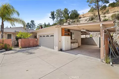 Exterior - 11246 Denivelle, Tujunga, CA 91042 photo 7 of 17