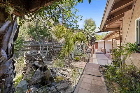 Exterior - 11246 Denivelle, Tujunga, CA 91042 photo 13 of 17