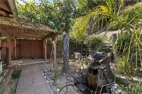 Exterior - 11246 Denivelle, Tujunga, CA 91042 photo 12 of 17