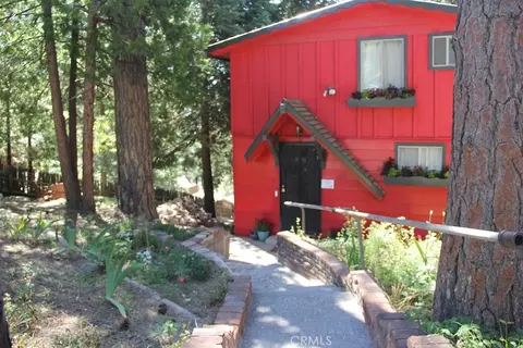 Exterior - 31705 Silver Spruce Dr, Running Springs, CA 92382 photo 5 of 11