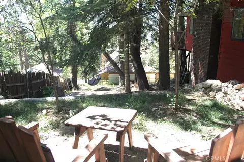 Exterior - 31705 Silver Spruce Dr, Running Springs, CA 92382 photo 9 of 11
