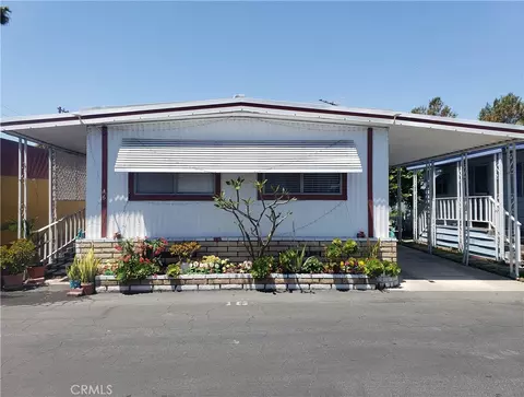 3929 W 5th St #16, Santa Ana, CA 92703
