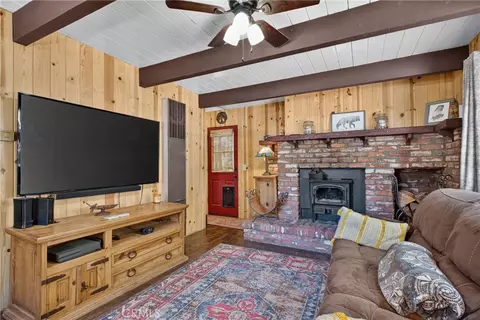 Living - 25151 Wrightwood, Idyllwild, CA 92549 photo 2 of 3