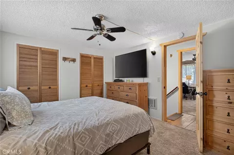 Bedroom - 25151 Wrightwood, Idyllwild, CA 92549 photo 2 of 5