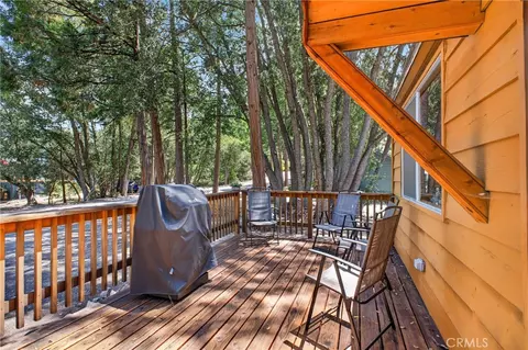 Exterior - 25151 Wrightwood, Idyllwild, CA 92549 photo 3 of 6