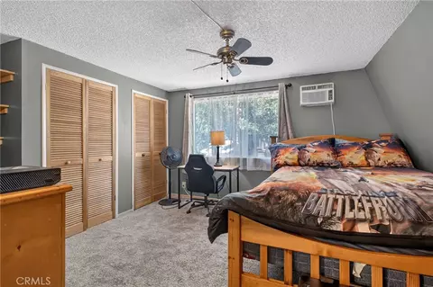 Bedroom - 25151 Wrightwood, Idyllwild, CA 92549 photo 4 of 5
