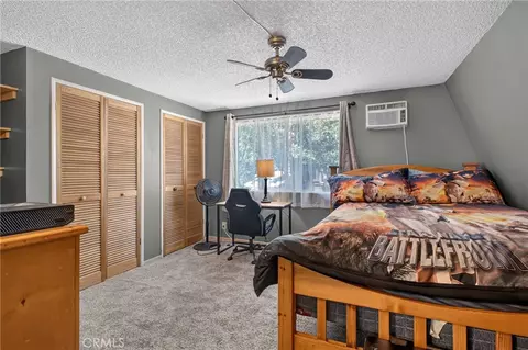 Bedroom - 25151 Wrightwood, Idyllwild, CA 92549 photo 4 of 5