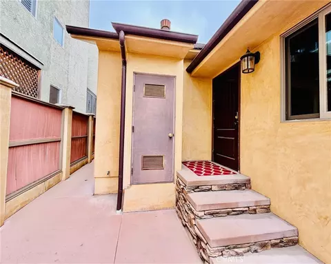 Exterior - 116 Termino, Long Beach, CA 90803 photo 21 of 22