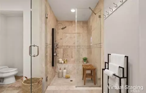 Bath - 116 Termino, Long Beach, CA 90803 photo 2 of 5