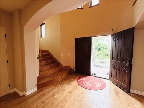 Entry Way - 116 Termino, Long Beach, CA 90803 photo 3 of 11