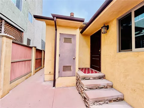 Exterior - 116 Termino, Long Beach, CA 90803 photo 10 of 22