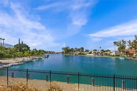 View/Area - 1554 Border #B, Corona, CA 92882 photo 7 of 7