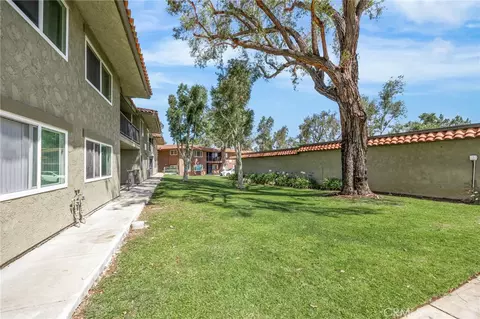 Exterior - 1554 Border #B, Corona, CA 92882 photo 4 of 4