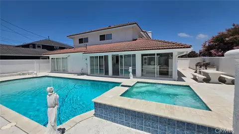 9092 Adelia Cir, Huntington Beach, CA 92646