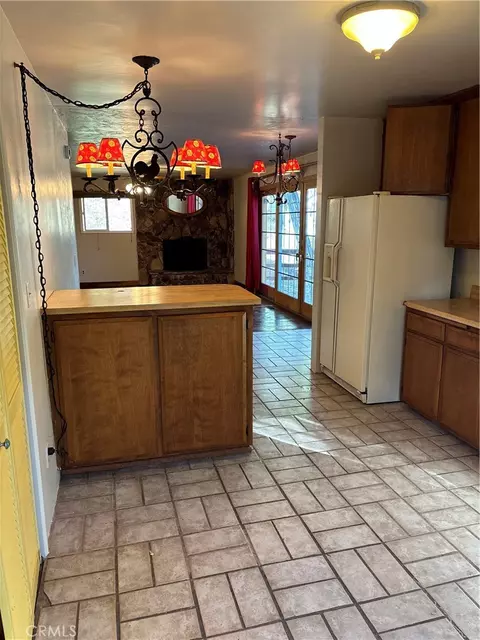 23801 Zuger, Crestline, CA 92325 photo 6