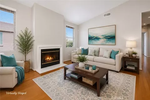 709 Solvay Aisle, Irvine, CA 92606