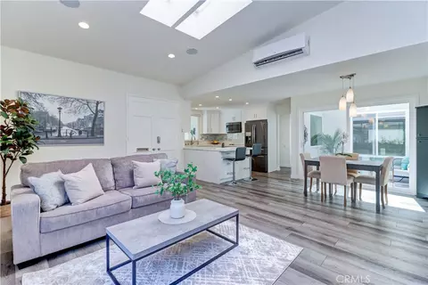 251 Calle Aragon #B, Laguna Woods, CA 92637