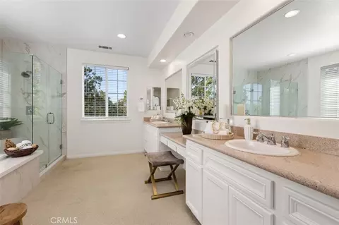 Bath - 152 Treehouse, Irvine, CA 92603 photo 4 of 4