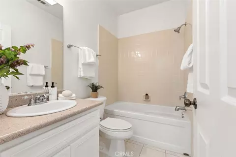 Bath - 152 Treehouse, Irvine, CA 92603 photo 1 of 4
