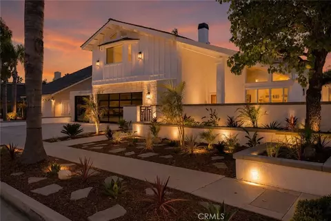 4232 Pierson Dr, Huntington Beach, CA 92649
