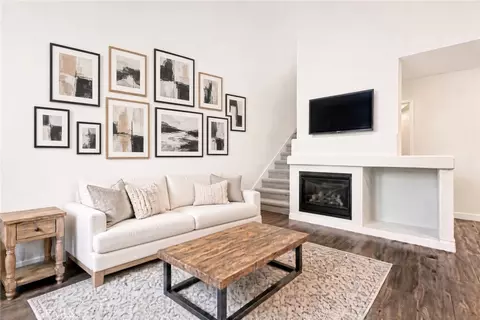 67 Carlsbad, Aliso Viejo, CA 92656