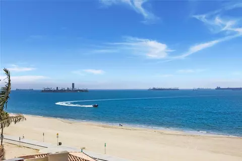 View/Area - 1825 E 3rd St #4, Long Beach, CA 90802 photo 3 of 3