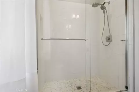 Bath - 12 Maverick, Irvine, CA 92602 photo 6 of 6