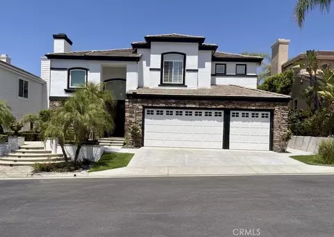 25 Golf View Dr, Trabuco Canyon, CA 92679