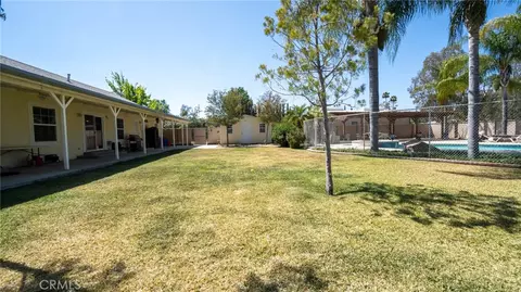 Exterior - 21360 Como, Wildomar, CA 92595 photo 12 of 18