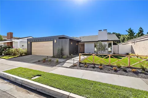 5392 Sierra Roja, Irvine, CA 92603