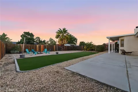 Exterior - 18822 Westlawn St, Hesperia, CA 92345 photo 9 of 16