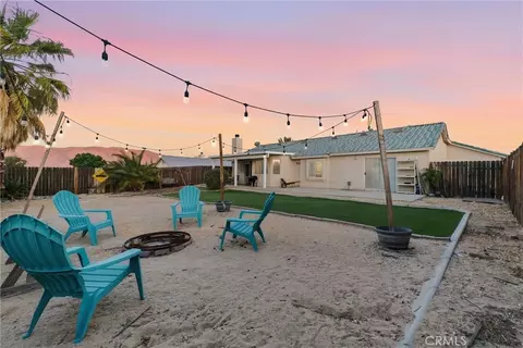 Exterior - 18822 Westlawn St, Hesperia, CA 92345 photo 7 of 16