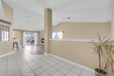 Entry Way - 18822 Westlawn St, Hesperia, CA 92345 photo 2 of 3