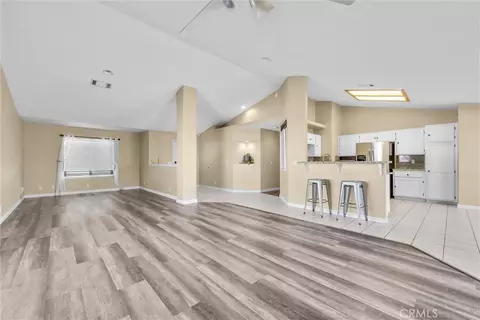 Living - 18822 Westlawn St, Hesperia, CA 92345 photo 3 of 5