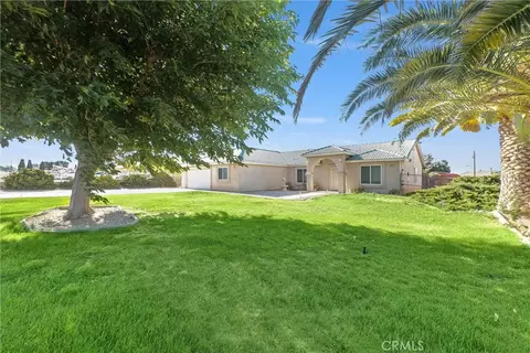 Exterior - 18822 Westlawn St, Hesperia, CA 92345 photo 5 of 16