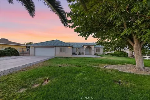 Exterior - 18822 Westlawn St, Hesperia, CA 92345 photo 3 of 16