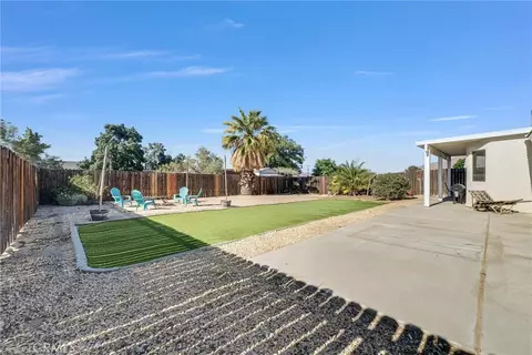 Exterior - 18822 Westlawn St, Hesperia, CA 92345 photo 12 of 16