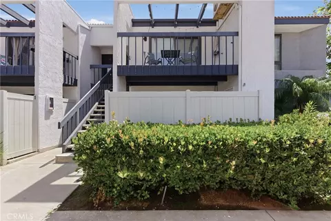 215 Wichita, Huntington Beach, CA 92648