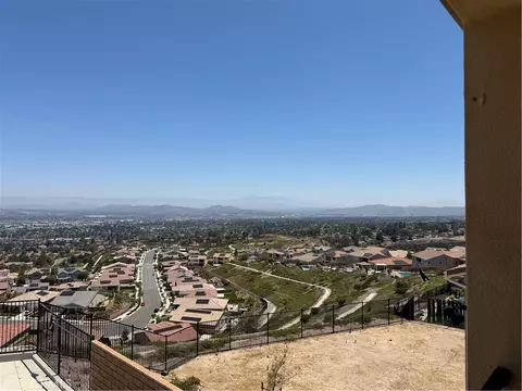 View/Area - 2575 Sierra Bella, Corona, CA 92882 photo 3 of 5