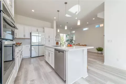 Kitchen - 128 Keeper, Irvine, CA 92618 photo 2 of 3