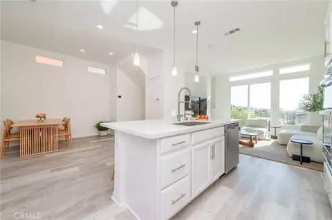 Entry Way - 128 Keeper, Irvine, CA 92618 photo 2 of 3