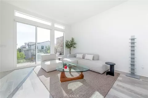 Living - 128 Keeper, Irvine, CA 92618 photo 2 of 2