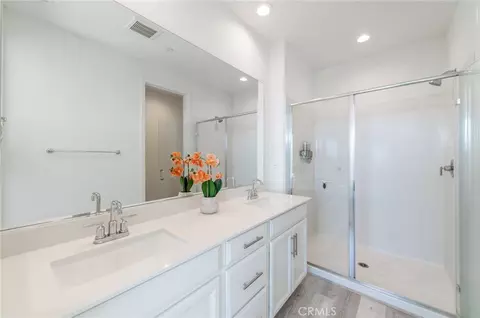 Bath - 128 Keeper, Irvine, CA 92618 photo 1 of 2